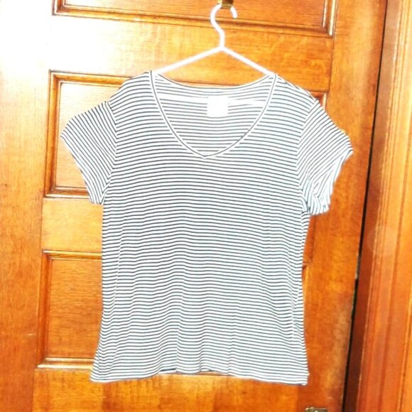 Casual, Comfortable ~ TOP ~ S#53015 - Picture 2 of 2